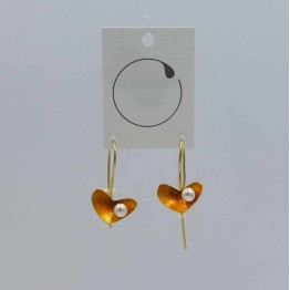 Orange heart white pearl - handmade metal earrings